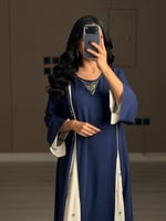 جلابية نسائية كاجوال لونين كحلي وأبيض بتصميم مفتوح...