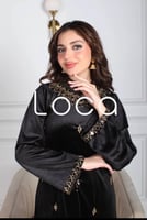 جلابيه مطرزه باللون الأسود