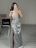 فستان سهره بتصميم براق