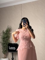 فستان ناعم بلون وردي