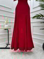 فستان احمر كلوش