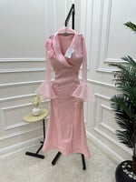 فستان سهرة وردي فاتح من قماش الأورجانزا الفاخر