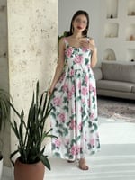 فستان ابيض ناعم مورد