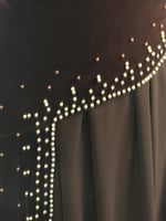 فستان سهرة مخملي طويل لون بني غامق مزين بالخرز