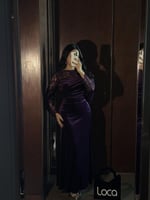 فستان ناعم مخمل بنفسجي باكمام دانتيل شفافة