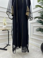 جلابيه تراثيه باللون الأسود