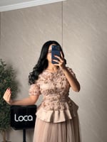 طقم ناعم بلون لحمي على وردي