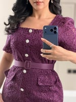 فستان ميدي دانتيل بأزرار وحزام انيق