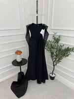 فستان اسود ناعم بدانتيل