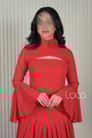 فستان طويل من قطعتين بأكمام كلوش