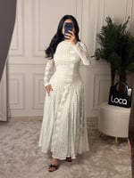 فستان ناعم بلون أوف وايت