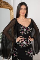 فستان ناعم مميز بورد تطريز