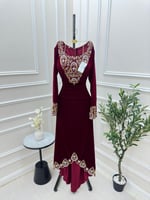 جلابية عودي مطرزه