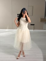 فستان سهرة قصير فخم لون بيج