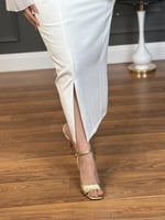 فستان العيد قماش ناعم بلون اوف وايت من لوكا فاشن