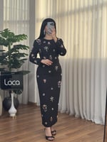 طقم انثوي راقي مطرز