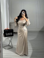 فستان سهره باكمام بتصميم مميز