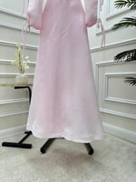 فستان وردي ناعم