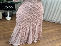 فستان وردي مورد