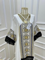 جلابيه مميزه ناعمه باللون الأبيض