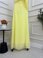 فستان اصفر ناعم