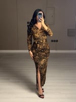 فستان ميدي ناعم بأكمام طويلة لون فهدي