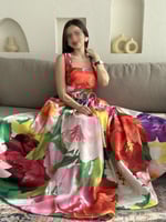 فستان مورد بألوان مميزة