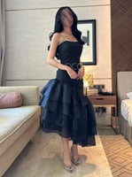 فستان ناعم عاري الكتف بطبقات