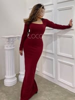 فستان ناعم وانيق مميز بتطريز على الاكمام