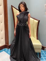 فستان بليسيه انيق باللون الاسود