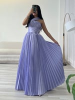 فستان بليسيه عاري الكتف