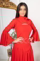 فستان احمر ناعم تصميم انيق