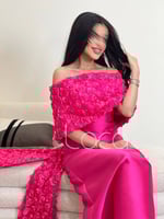 فستان فوشي بنمط مورد