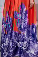 فستان اورنج مميز بورود باللون البنفسجي