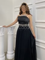 فستان انيق مميز بتطريز على الخصر