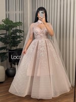 فستان سهره مطرز بتصميم ملكي