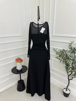 فستان اسود ناعم