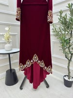 جلابية عودي مطرزه