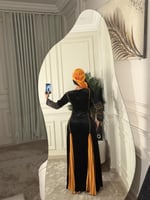 لبس تاسيس مع شال على الكتف