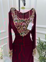 جلابية عودي مطرزه