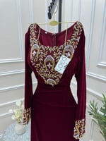 جلابية عودي مطرزه