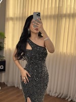 فستان سهره بلون مميز وتصميم جذاب