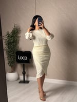 طقم ناعم بلون أوف وايت