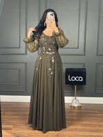 فستان غصون الورد بلون زيتي مطرز