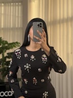 طقم انثوي راقي مطرز