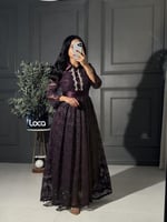 فستان مميز من لوكا