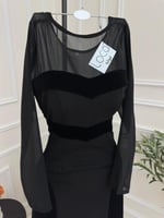 فستان اسود ناعم