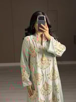 جلابية نسائية ناعمة لون اخضر فاتح تيفاني بتطريزات...