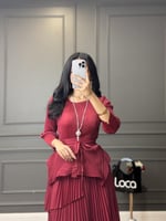 طقم بتصميم مميز باللون العودي من لوكا فاشن