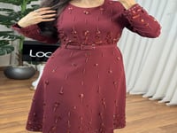 فستان ناعم عودي